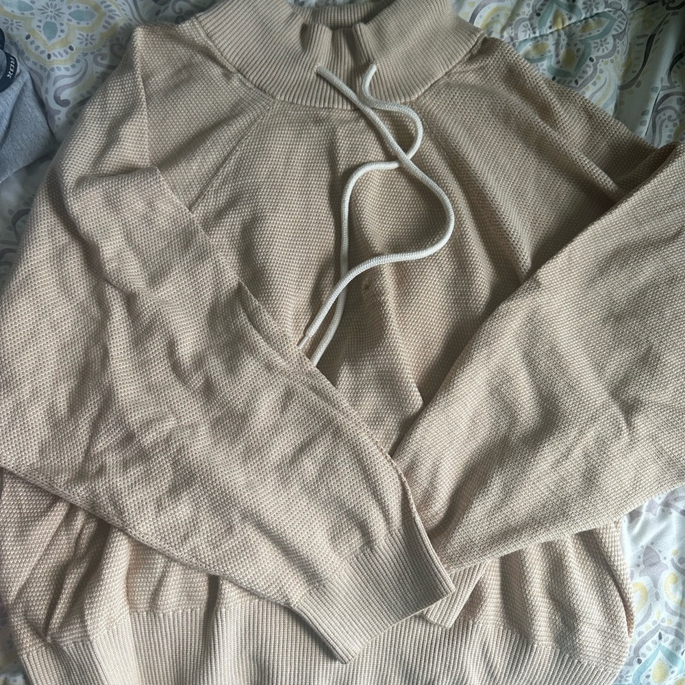 Varley mock neck sweatshirt